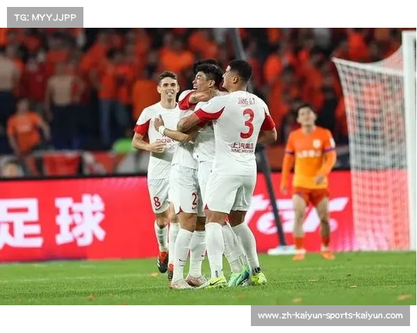 德国足协杯:感受足球激情与历史底蕴的碰撞与激烈对决 德国足协杯:感受足球激情与历史底蕴的碰撞与激烈对决